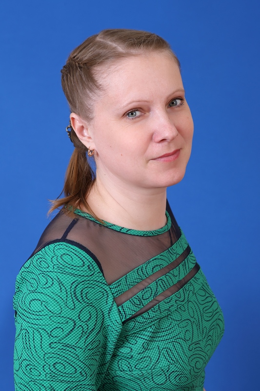 Воспитатель первой квалификационной категории Аделева Светлана Александровна.