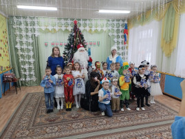 Новогодние детские утренники Новогодние детские утренники.